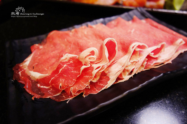 八田帝王蟹鍋物吃到飽:【台北美食】八田帝王蟹鍋物吃到飽+新鮮海鮮吃到飽+牛小排、沙朗、松阪豬、永春捷運站