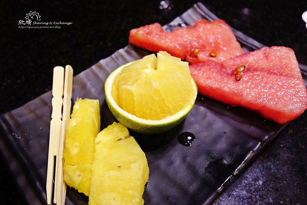 八田帝王蟹鍋物吃到飽:【台北美食】八田帝王蟹鍋物吃到飽+新鮮海鮮吃到飽+牛小排、沙朗、松阪豬、永春捷運站