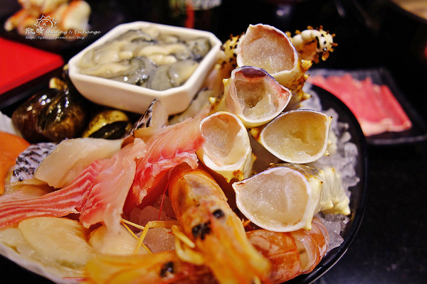 八田帝王蟹鍋物吃到飽:【台北美食】八田帝王蟹鍋物吃到飽+新鮮海鮮吃到飽+牛小排、沙朗、松阪豬、永春捷運站