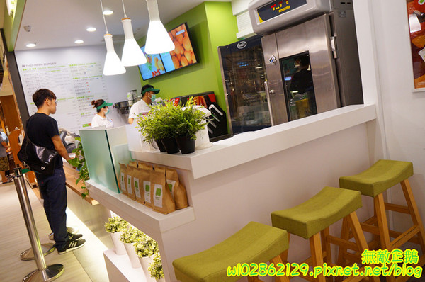 樂檸漢堡(台南西門店)：【台南-中西區】嘉義x漢堡...一起挑戰大俠吧~來樂檸，記得穿短褲!《樂檸漢堡》