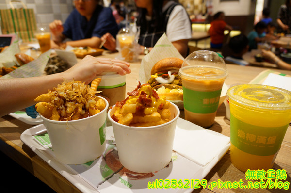 樂檸漢堡(台南西門店)：【台南-中西區】嘉義x漢堡...一起挑戰大俠吧~來樂檸，記得穿短褲!《樂檸漢堡》