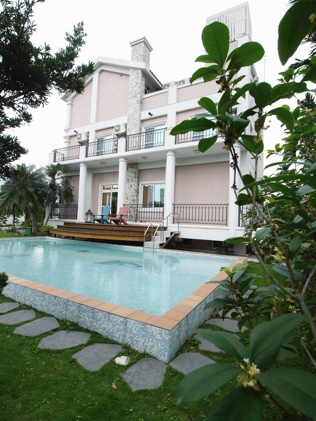 │宿。花蓮吉安│法式古典「格瀾伍德休閒民宿」私人泳池、遊戲室。沒有億萬身價也能住得起毫宅哦!