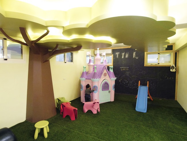 │宿。花蓮吉安│法式古典「格瀾伍德休閒民宿」私人泳池、遊戲室。沒有億萬身價也能住得起毫宅哦!