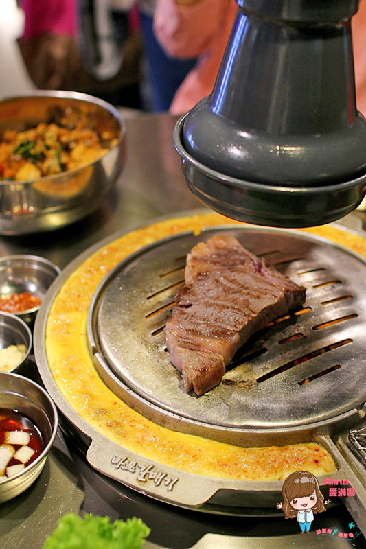 新麻蒲海鷗臺灣1號店：【食記】台北東區 新麻蒲海鷗臺灣1號店마포갈매기 韓式烤肉 松阪豬 海鷗肉 雪花沙朗牛 爐邊蛋