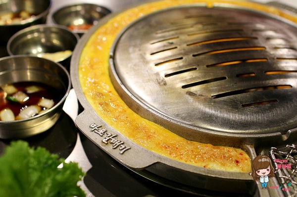 新麻蒲海鷗臺灣1號店：【食記】台北東區 新麻蒲海鷗臺灣1號店마포갈매기 韓式烤肉 松阪豬 海鷗肉 雪花沙朗牛 爐邊蛋