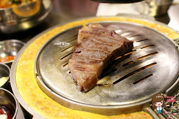 新麻蒲海鷗臺灣1號店：【食記】台北東區 新麻蒲海鷗臺灣1號店마포갈매기 韓式烤肉 松阪豬 海鷗肉 雪花沙朗牛 爐邊蛋