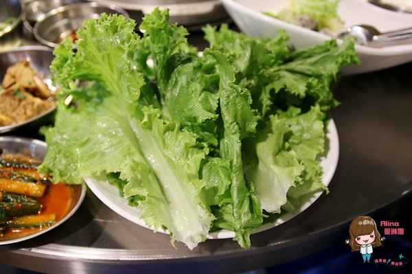 新麻蒲海鷗臺灣1號店：【食記】台北東區 新麻蒲海鷗臺灣1號店마포갈매기 韓式烤肉 松阪豬 海鷗肉 雪花沙朗牛 爐邊蛋