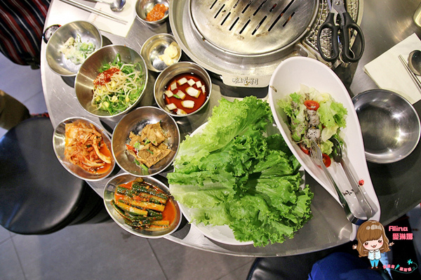 新麻蒲海鷗臺灣1號店：【食記】台北東區 新麻蒲海鷗臺灣1號店마포갈매기 韓式烤肉 松阪豬 海鷗肉 雪花沙朗牛 爐邊蛋