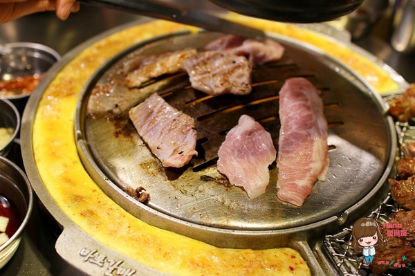 新麻蒲海鷗臺灣1號店：【食記】台北東區 新麻蒲海鷗臺灣1號店마포갈매기 韓式烤肉 松阪豬 海鷗肉 雪花沙朗牛 爐邊蛋