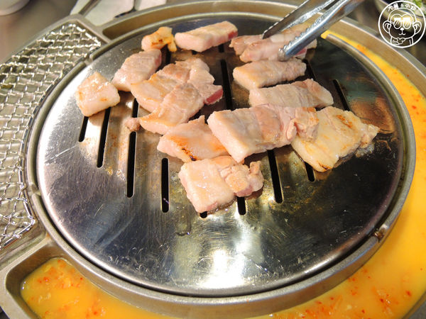 新麻蒲海鷗臺灣1號店：呷飽祙【台北大安･新麻蒲海鷗臺灣1號店마포갈매기】道地韓國風味烤肉