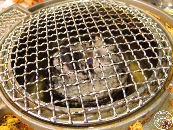 新麻蒲海鷗臺灣1號店：呷飽祙【台北大安･新麻蒲海鷗臺灣1號店마포갈매기】道地韓國風味烤肉