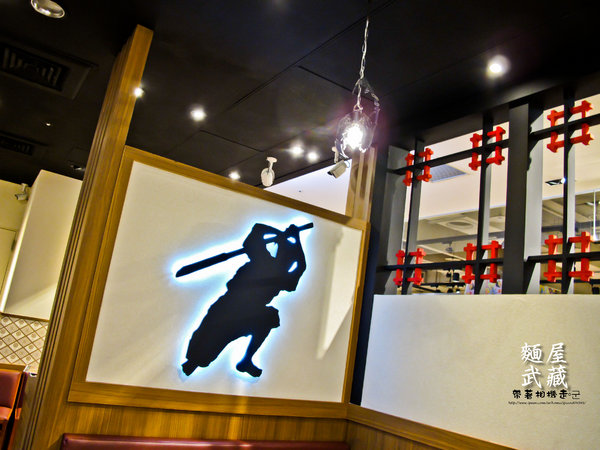 麵屋武藏(鷹虎店):台南 中西區.來自東京的武士魂拉麵 麵屋武藏 鷹虎(新天地)