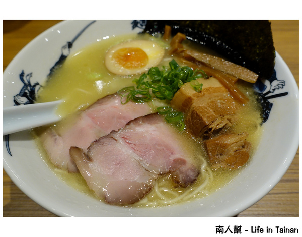 麵屋武藏(鷹虎店)：【台南中西區-美食】來自東京第一拉麵品牌~~麵屋武藏鷹虎店