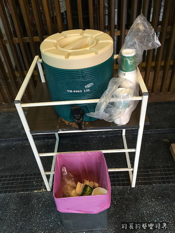 麵處小林(高雄店)：【食記】｛高雄。左營區｝販賣機式拉麵小館！麵處小林-日式拉麵