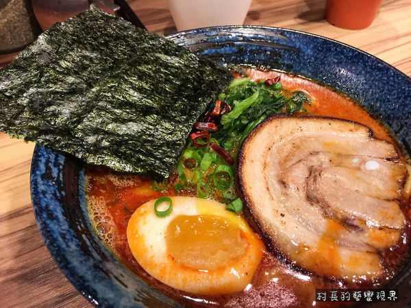 麵處小林(高雄店)：【食記】｛高雄。左營區｝販賣機式拉麵小館！麵處小林-日式拉麵