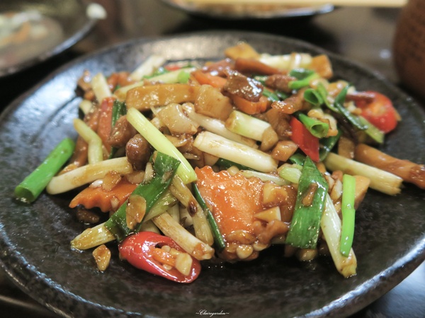 南庄戲院人文客家餐廳:苗栗 南庄戲院人文客家餐廳~50年老金龍之客家菜飄香