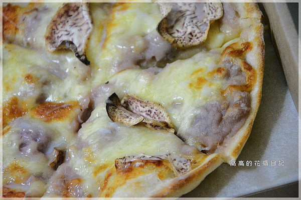 熟成台灣漬物披薩外帶專門店:【高雄】苓雅區。熟成-台灣漬物披薩外帶專門店 烤秋葵照燒雞披薩&芋泥派披薩