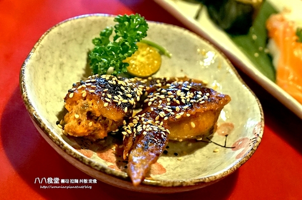 八八食堂：【板橋日本料理推薦】菜色豐富, 高貴不貴!! ✿✿ 八八食堂 壽司, 拉麵, 丼飯, 定食 ✿✿（完整菜單）