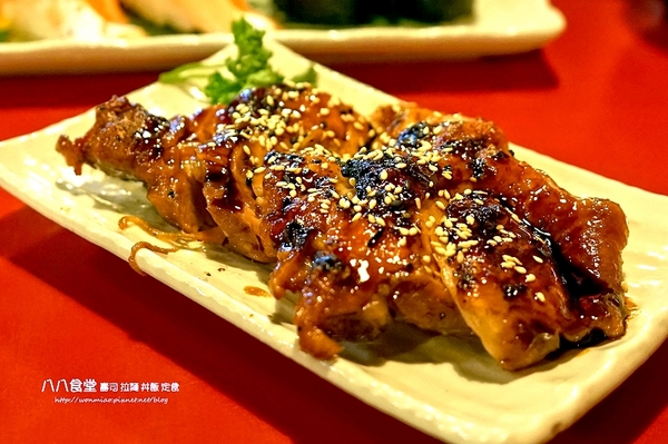 八八食堂：【板橋日本料理推薦】菜色豐富, 高貴不貴!! ✿✿ 八八食堂 壽司, 拉麵, 丼飯, 定食 ✿✿（完整菜單）