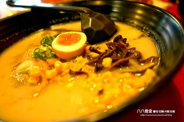 八八食堂：【板橋日本料理推薦】菜色豐富, 高貴不貴!! ✿✿ 八八食堂 壽司, 拉麵, 丼飯, 定食 ✿✿（完整菜單）