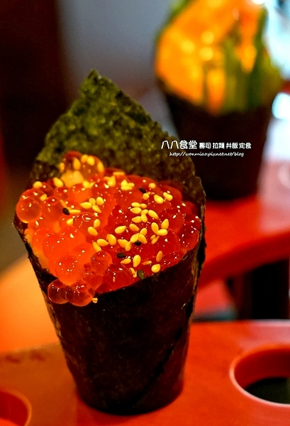 八八食堂：【板橋日本料理推薦】菜色豐富, 高貴不貴!! ✿✿ 八八食堂 壽司, 拉麵, 丼飯, 定食 ✿✿（完整菜單）