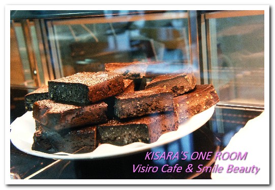 Visiro Café & Smile Beauty 複合式口腔美容咖啡概念店:忠孝敦化咖啡廳.結合香港雞蛋仔與口腔保健的趣味複合店──Visiro Café & Smile Beauty