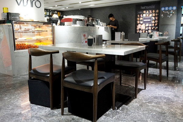 Visiro Café & Smile Beauty 複合式口腔美容咖啡概念店：[忠孝敦化] 咖啡廳 Visiro Café & Smile Beauty - 香港雞蛋仔鬆餅.手作甜點.咖啡.焗烤.帕尼尼