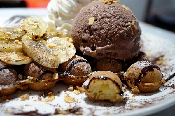 Visiro Café & Smile Beauty 複合式口腔美容咖啡概念店：[忠孝敦化] 咖啡廳 Visiro Café & Smile Beauty - 香港雞蛋仔鬆餅.手作甜點.咖啡.焗烤.帕尼尼