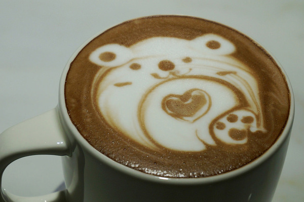 Visiro Café & Smile Beauty 複合式口腔美容咖啡概念店：[忠孝敦化] 咖啡廳 Visiro Café & Smile Beauty - 香港雞蛋仔鬆餅.手作甜點.咖啡.焗烤.帕尼尼