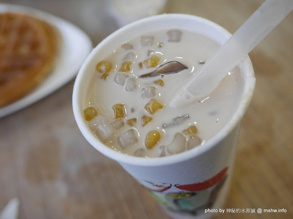 香檸貝克SIANG NING BEIKE(北屯同心店):【食記】台中Siang Ning Beike Lemon Donuts 香檸貝克甜甜圈專賣-北屯同心店@北屯東山路 : 環境寬敞舒適, 甜點口感依舊, 還有新產品等著你喔!!