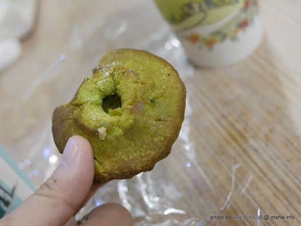 香檸貝克SIANG NING BEIKE(北屯同心店):【食記】台中Siang Ning Beike Lemon Donuts 香檸貝克甜甜圈專賣-北屯同心店@北屯東山路 : 環境寬敞舒適, 甜點口感依舊, 還有新產品等著你喔!!