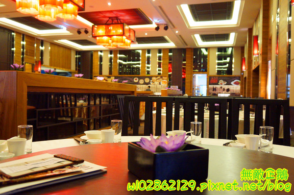 東悅坊港式飲茶:【台南-永康區】氣氛x港茶...秋天進補的好時機~《東悅坊港式飲茶》