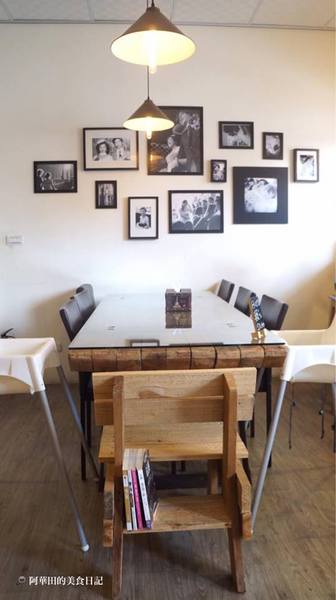 肚臍簡餐咖啡店(原:咖啡家):【苗栗竹南】肚臍簡餐咖啡店充滿著文青氣息,餐點選擇多、CP值高、再訪意願高~