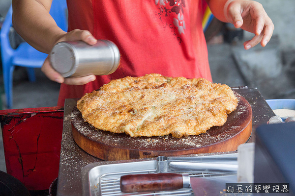 東港蔥油餅:【食記】{屏東。東港鎮}東港在地人都知道的美食,馬祖蔥油餅酥薄脆