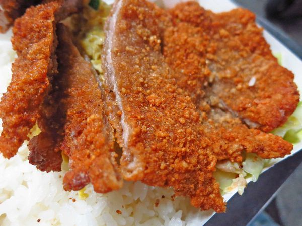 【三重美食】三民街排骨飯-隱藏版美食