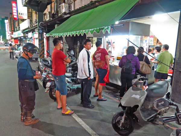 【三重美食】三民街排骨飯-隱藏版美食