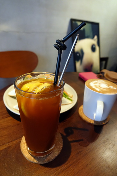 小米酒咖啡館:(胖樺食記)寧靜愜意「小米酒咖啡館」,慵懶發呆好地方/不加一成服務費/永康街/捷運東門站/內含菜單/文青