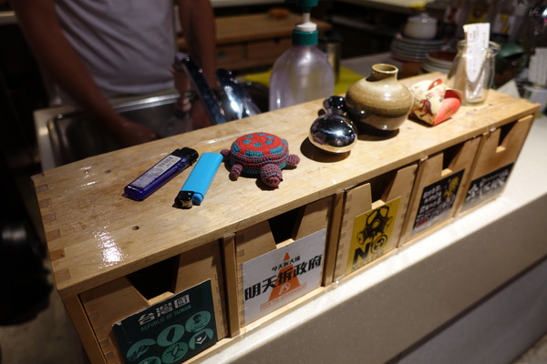 小米酒咖啡館:(胖樺食記)寧靜愜意「小米酒咖啡館」,慵懶發呆好地方/不加一成服務費/永康街/捷運東門站/內含菜單/文青