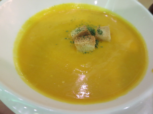 貪吃驢子：貪吃驢子..       因為貪吃所以好吃～