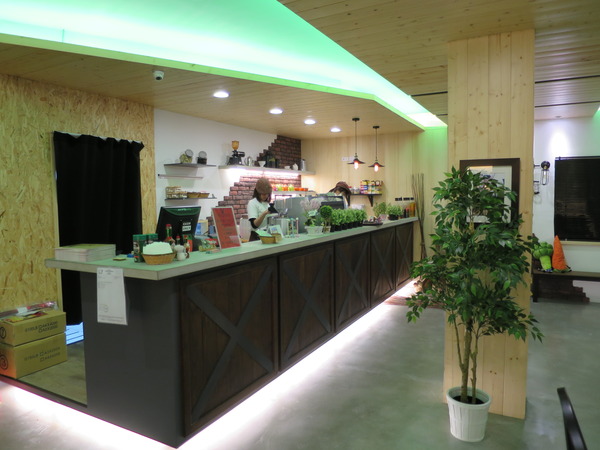 貪吃驢子：貪吃驢子..       因為貪吃所以好吃～