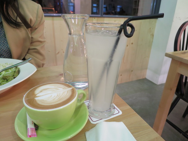 貪吃驢子：貪吃驢子..       因為貪吃所以好吃～