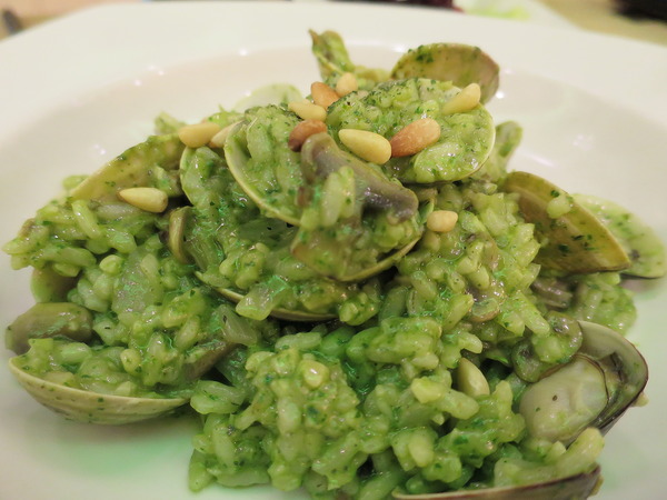 貪吃驢子：貪吃驢子..       因為貪吃所以好吃～