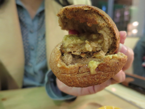 貪吃驢子：貪吃驢子..       因為貪吃所以好吃～