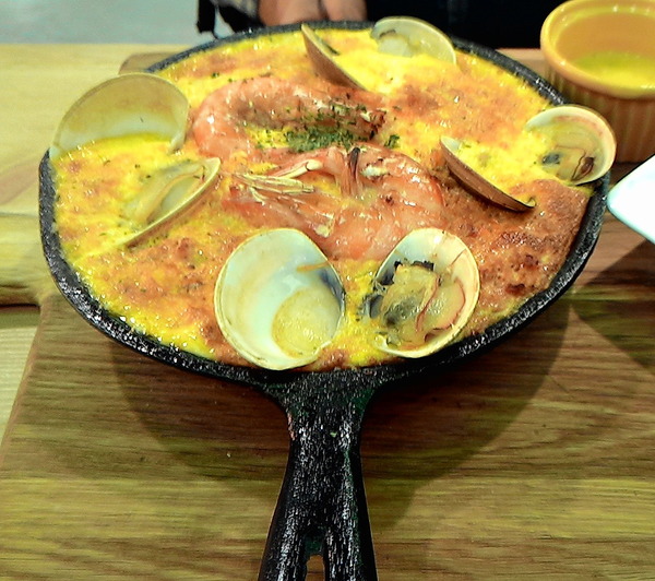 貪吃驢子：貪吃驢子..       因為貪吃所以好吃～