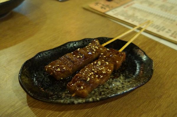 六燒居酒屋：六燒居酒屋 ♥ 深夜食堂 ♥ 享受微燻之夜