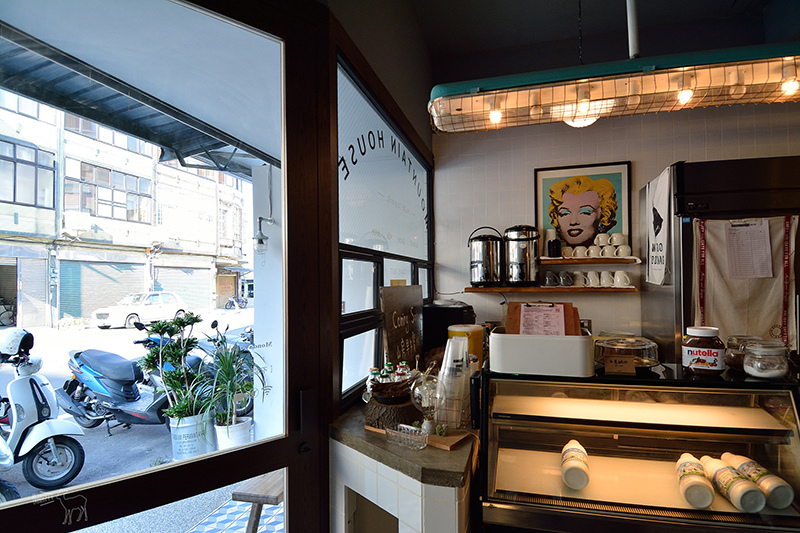 山房Mountain House 新竹早午餐:自製塔塔魚三明治,草莓醬多到滿出來的草莓吐司