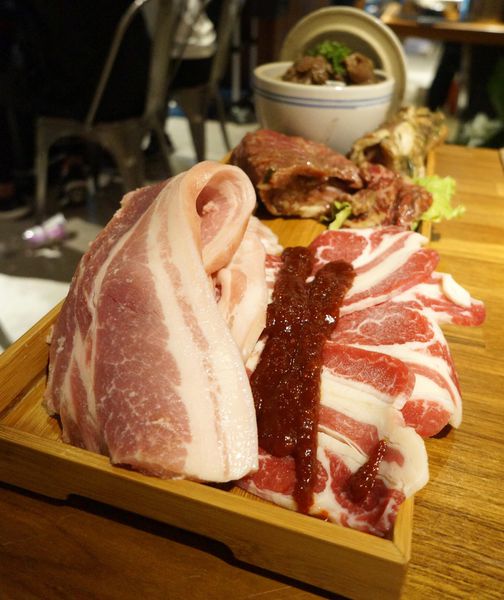 滋滋咕嚕 쩝쩝꿀꺽 韓式烤肉專門店:滋滋咕嚕 ♥ 쩝쩝꿀꺽 ♥ 韓式烤肉 ♥台北東區美食