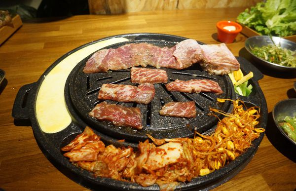 滋滋咕嚕 쩝쩝꿀꺽 韓式烤肉專門店:滋滋咕嚕 ♥ 쩝쩝꿀꺽 ♥ 韓式烤肉 ♥台北東區美食