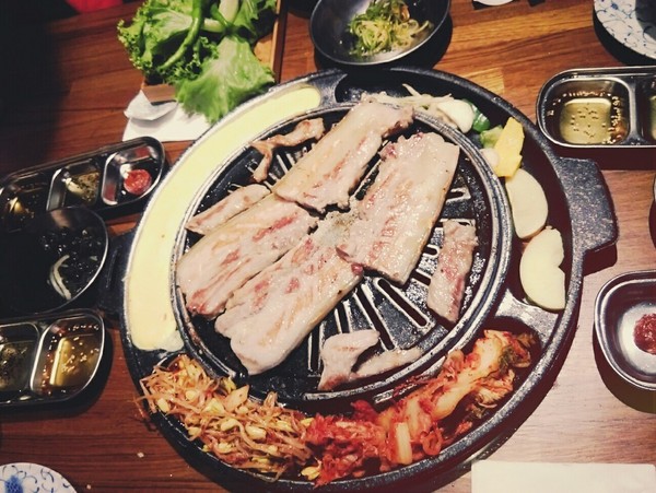 滋滋咕嚕 쩝쩝꿀꺽 韓式烤肉專門店:【台北大安.燒肉 】滋滋咕嚕韓式烤肉專門店 ☆ 必點護心肉豬肉拼盤