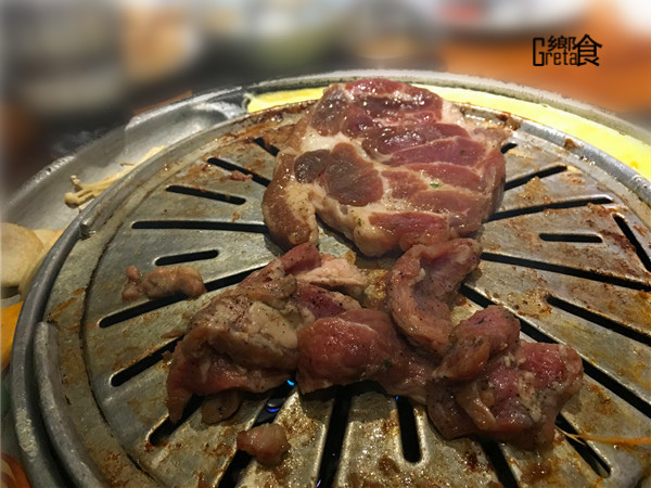 滋滋咕嚕僅製護心豬 / 松阪霜降豬頸肉